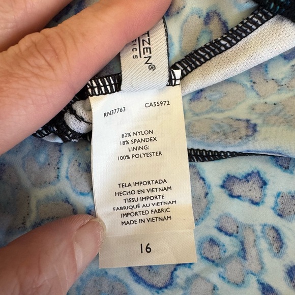 Jantzen Classics Size 16 Women’s Aqua Blue Black Animal Print Tankini Top‎ Swim - Picture 8 of 8